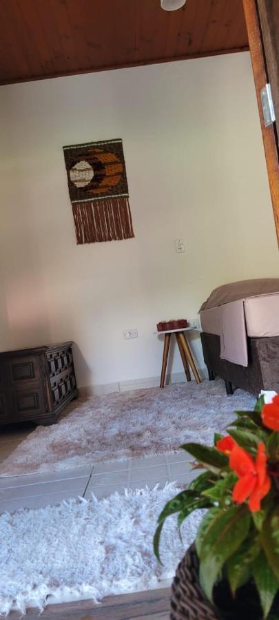 Encasa Guest House - Hospedagem Suites Em イリャベラ エクステリア 写真