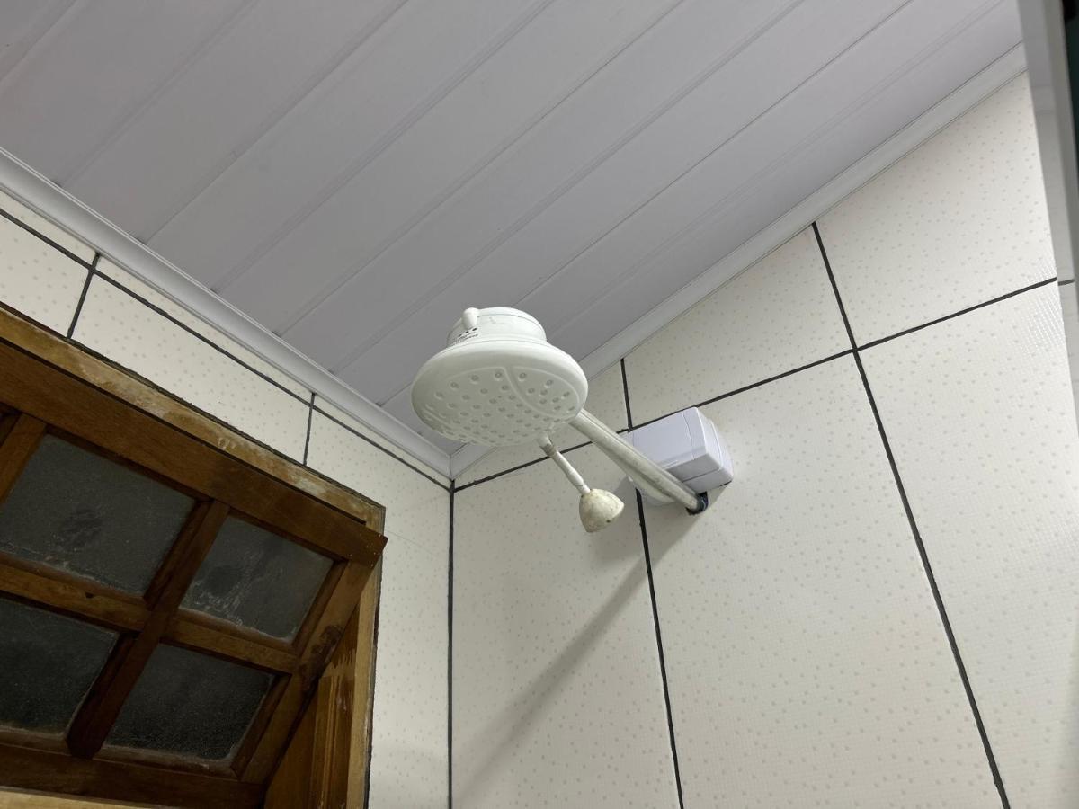 Encasa Guest House - Hospedagem Suites Em イリャベラ エクステリア 写真